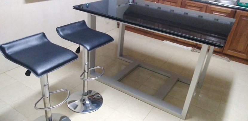 Venda Mesa de cozinha tipo ilha c/Bancos reguláveis