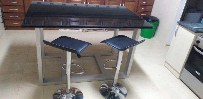 Venda Mesa de cozinha tipo ilha c/Bancos reguláveis