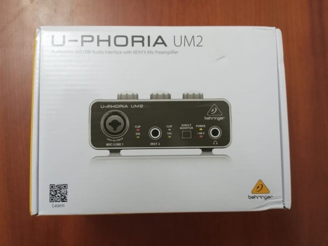 Venda Placas de som Behringer um2