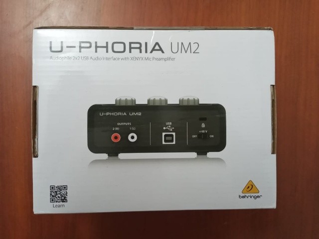 Venda Placas de som Behringer um2