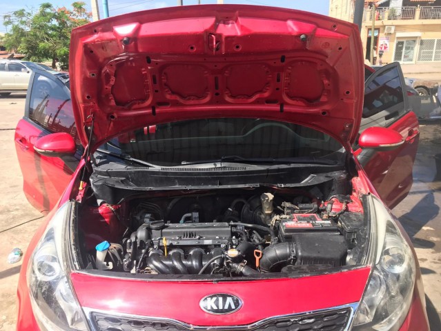 Venda Vende-se este Carro de marca kia Rio