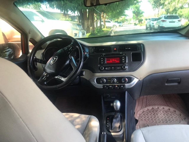 Venda Vende-se este Carro de marca kia Rio