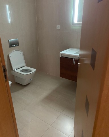 Venda À VENDA: Imponente apartamento em Talatona, T3 vasto, no Condomínio Cristal Terrace