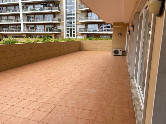 Venda À VENDA: Imponente apartamento em Talatona, T3 vasto, no Condomínio Cristal Terrace