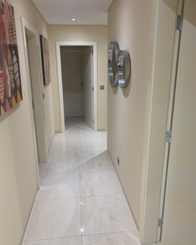 Venda ARRENDA-SE: apartamento T8 luxuoso, mobilado, ( ideal para empresas)