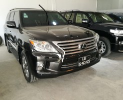 Comprar LEXUS 570 motor selado caixa automática