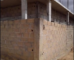 A venda Casa inacabada a venda no kikuxi