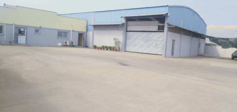 Venda ARMAZEM 600M² na estrada Proj.Nova Vida