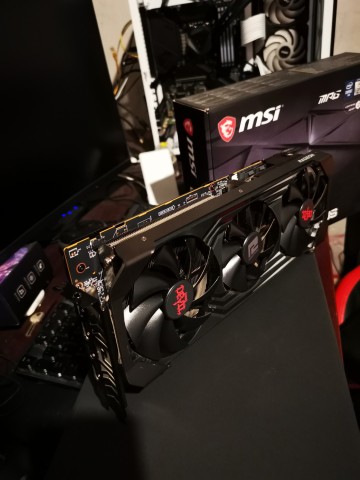 Venda RX 6700XT 12GB