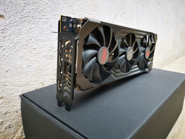 Venda RX 6700XT 12GB