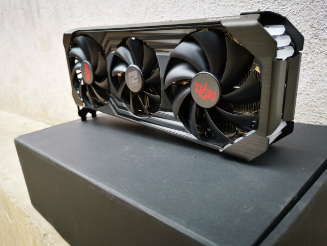 Venda RX 6700XT 12GB