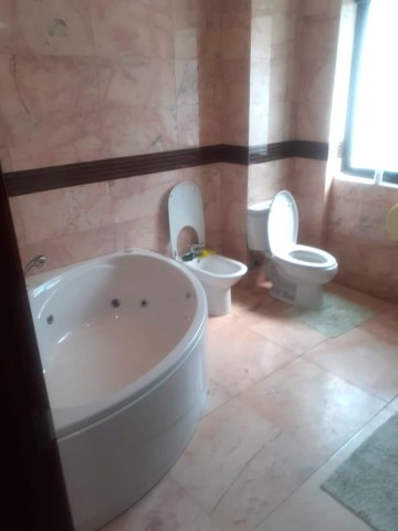 Venda Arrenda-se Apartamento T3+1 -Maianga