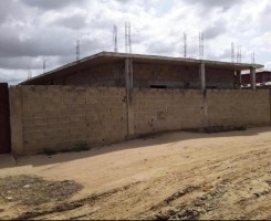 A venda Vivenda inacabada a venda no kikuxi