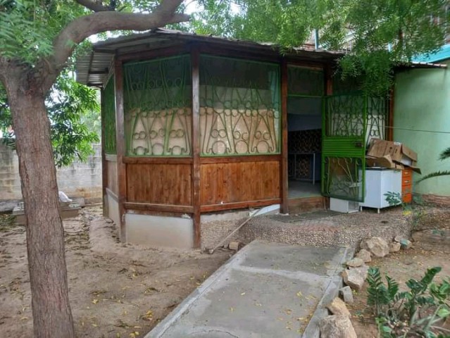 Venda Vende-se T5 grande 25/40