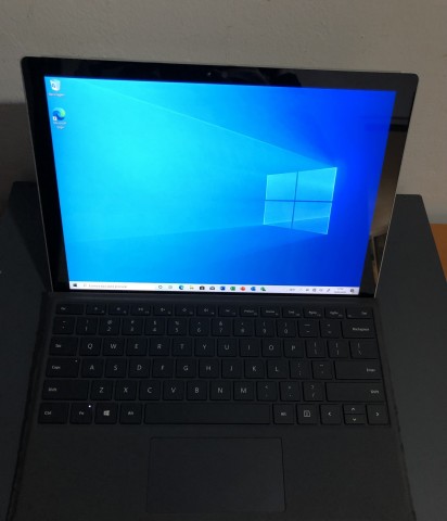 Venda Microsoft Surface Pro 4 Core i7 8GB RAM 256GB SSD limpo