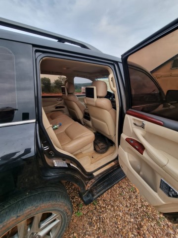 Venda LEXUS 570 LIMPO