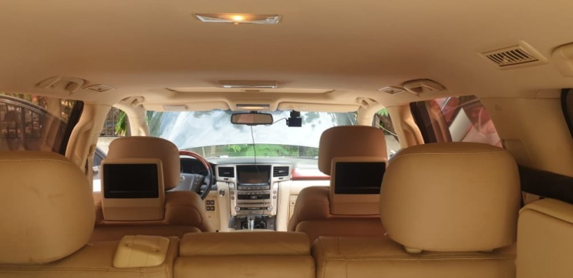 Venda LEXUS 570 LIMPO