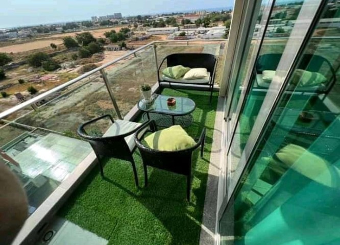 Venda Apartamento T2 mobilado no condomínio Horizonte, Morro Bento*