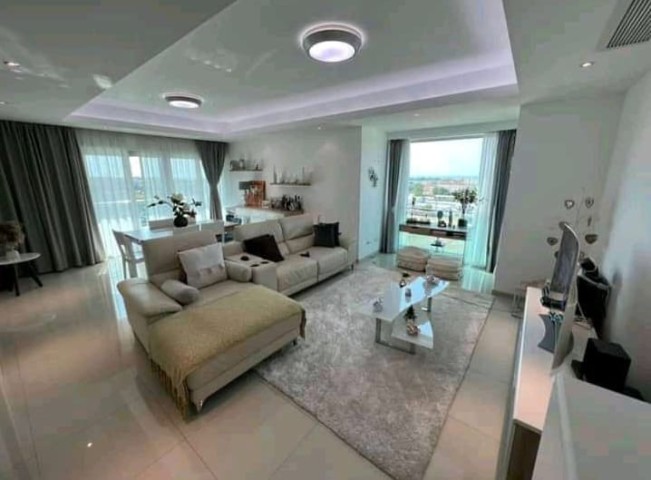 Venda Apartamento T2 mobilado no condomínio Horizonte, Morro Bento*