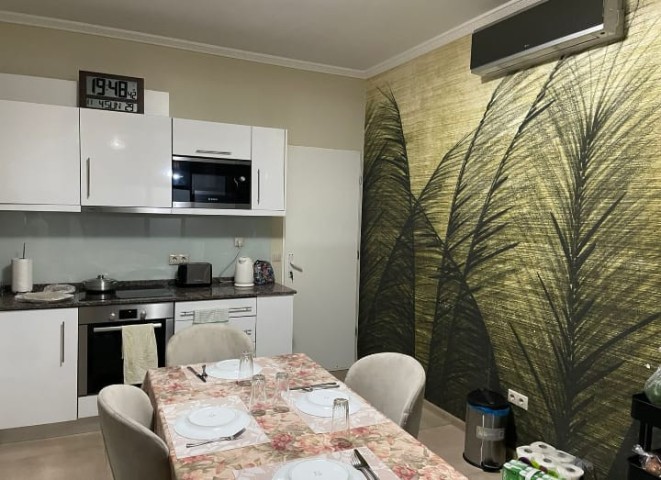 Venda Luxuosa Vivenda T4 com mobília e Piscina privada*