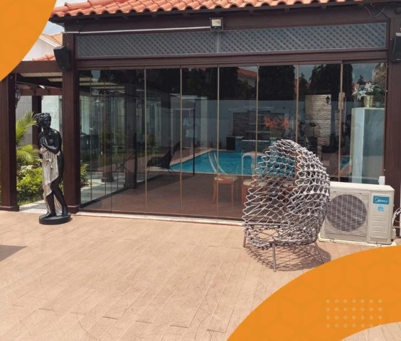 Venda *Vivenda V4 Duplex em condomínio, Parque das Acácias