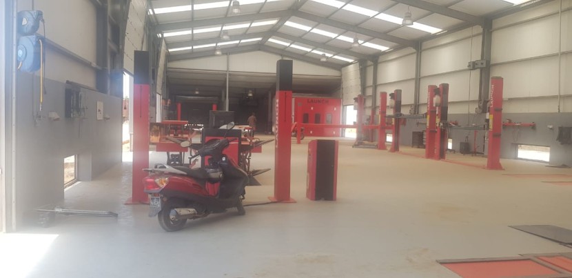 Venda Oficina equipada á vendo no Benfica
