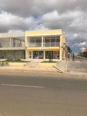 Venda ARRENDA ESTABELECIMENTO COMERCIAL 1ª ENTRADA KILAMBA
