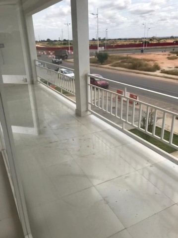 Venda ARRENDA ESTABELECIMENTO COMERCIAL 1ª ENTRADA KILAMBA