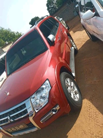 Venda Mitsubishi pajero impecavèl