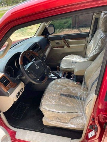 Venda Mitsubishi pajero impecavèl