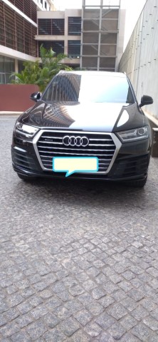 Venda Audi Q7 impecavèl