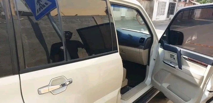 Venda Mitsubishi- pajero v6