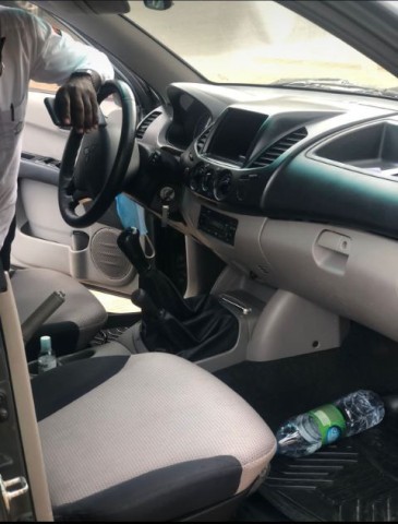 Venda Mitsubishi L200