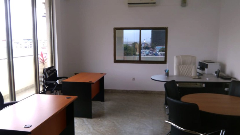 Venda Arrenda-se Escritório 72m2 - Condomínio Rei Katwavala