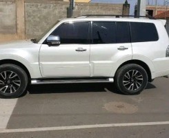 A venda Pajero v6