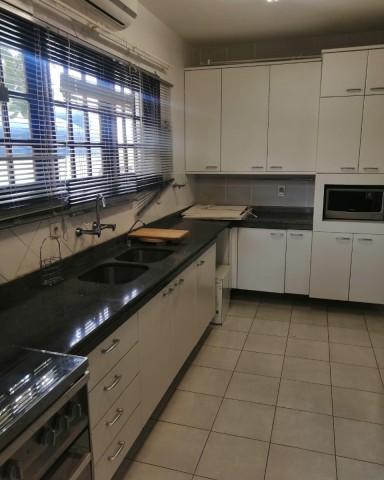 Venda Moradia V4 do estilo designada das maiores no Condomínio Atlântico Sul, em Talatona, ao preço de cortar o fôlego!