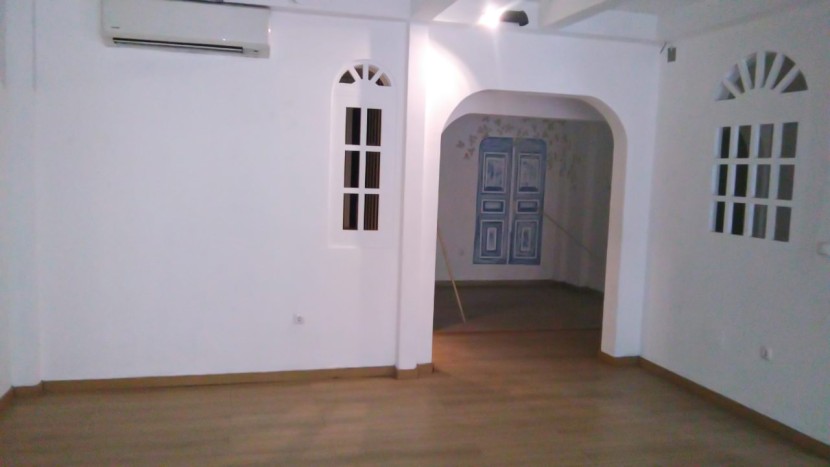 Venda ARRENDA-SE ESCRITÓRIO 280m2 INGOMBOTA
