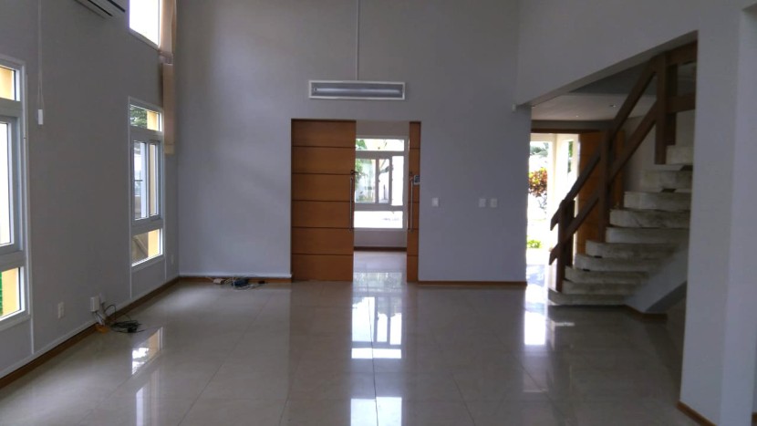 Venda VENDE-SE MORADIA T4+1 - CONDOMÍNIO RIVIERA -TALATONA