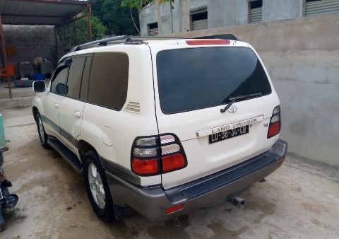 Venda LAND CRUISER V8 White