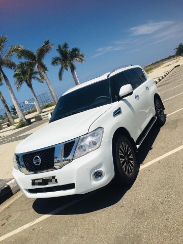 Venda Nissan Platinum V8