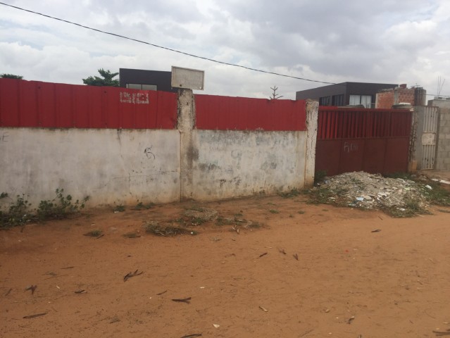 Venda Terreno na rua do Condomínio pelicano
