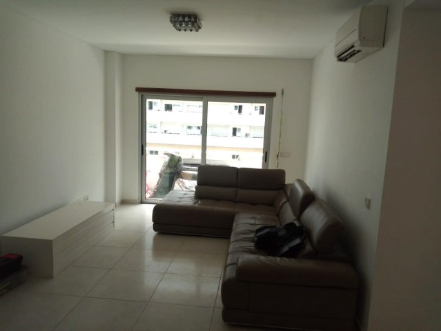 Venda ARRENDA-SE APARTAMENTO T2 - CONDOMÍNIO ROSALINDA