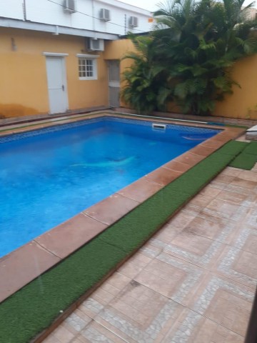 Venda Arrendar 2 Super Vivendas T.4/5 no camama