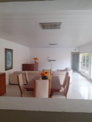 Venda Arrendar 2 Super Vivendas T.4/5 no camama