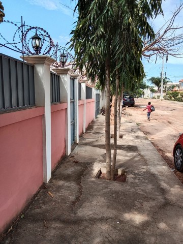 Venda Arrendo uma um imóvel T 3 +1 no Cama 1