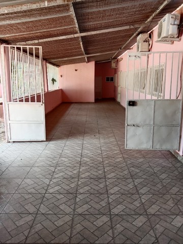 Venda Arrendo uma um imóvel T 3 +1 no Cama 1