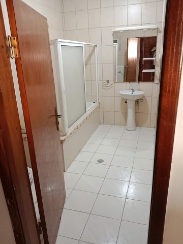 Venda Arrendo uma um imóvel T 3 +1 no Cama 1