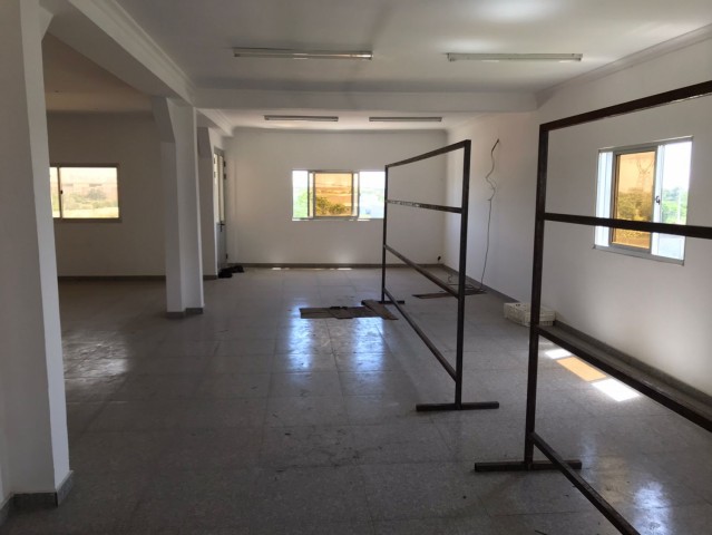 Venda ARRENDA ESTABELECIMENTO COMERCIAL ENTRADA DO KERO KILAMBA