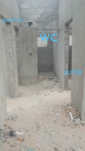 Venda Vivenda T3 inacabada no zango 3 , junto ao siac