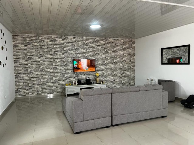 Venda VENDE-SE VIVENDA V3 + ANEXO COM PISCINA - (PATRIOTA)